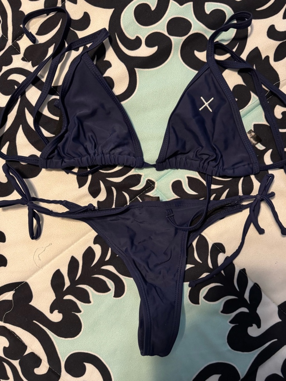 Boutine la bikini - Picture 2 of 3